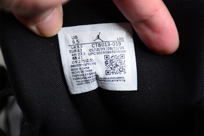 Air Jordan 12 Black Wolf Grey CT8013-019