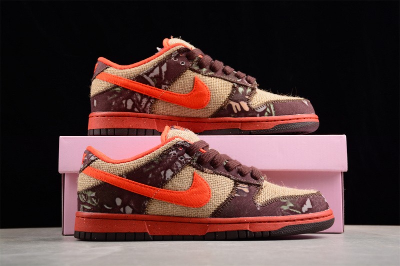 Nike SB Dunk Low Reese Forbes Hunter 304292-281
