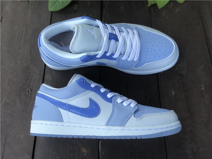Air Jordan 1 Low Mighty Swooshers DM5442-040