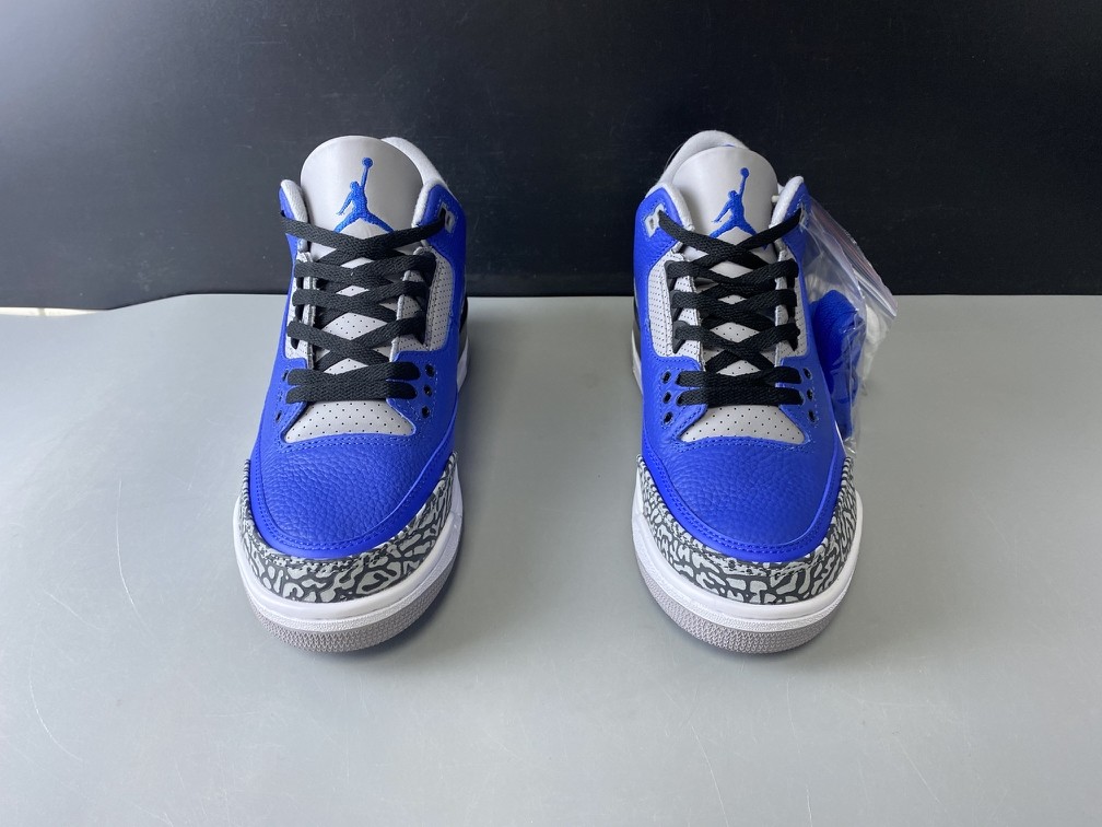 Air Jordan 3 “Varsity Royal” CT8532-400