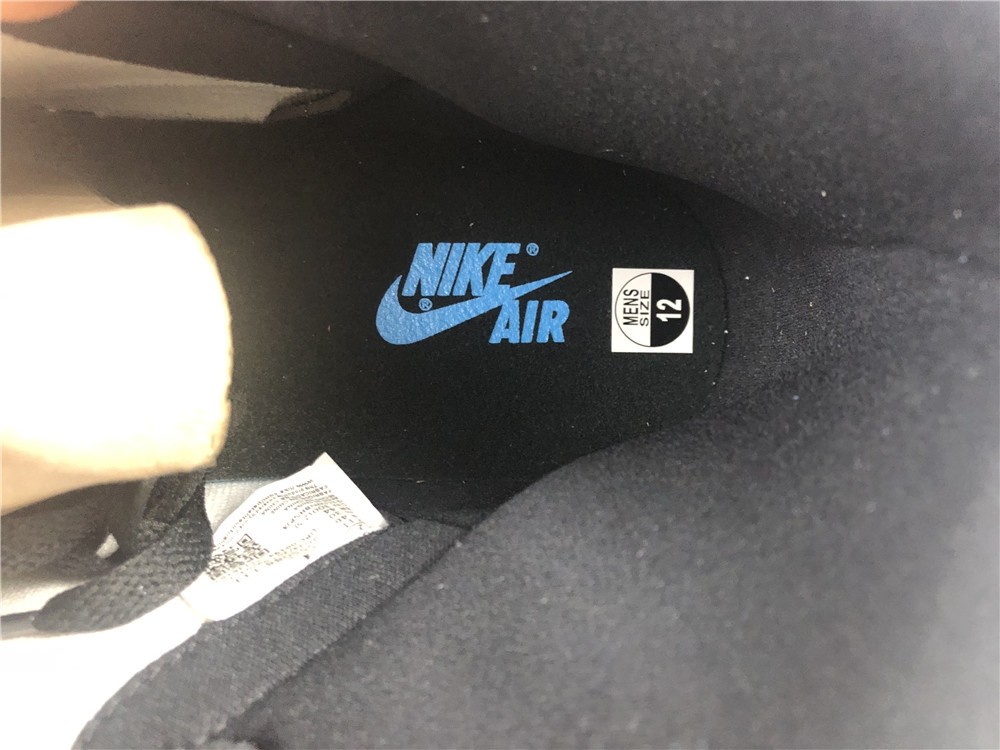 Air Jordan 1 High OG “University Blue“ 555088-134