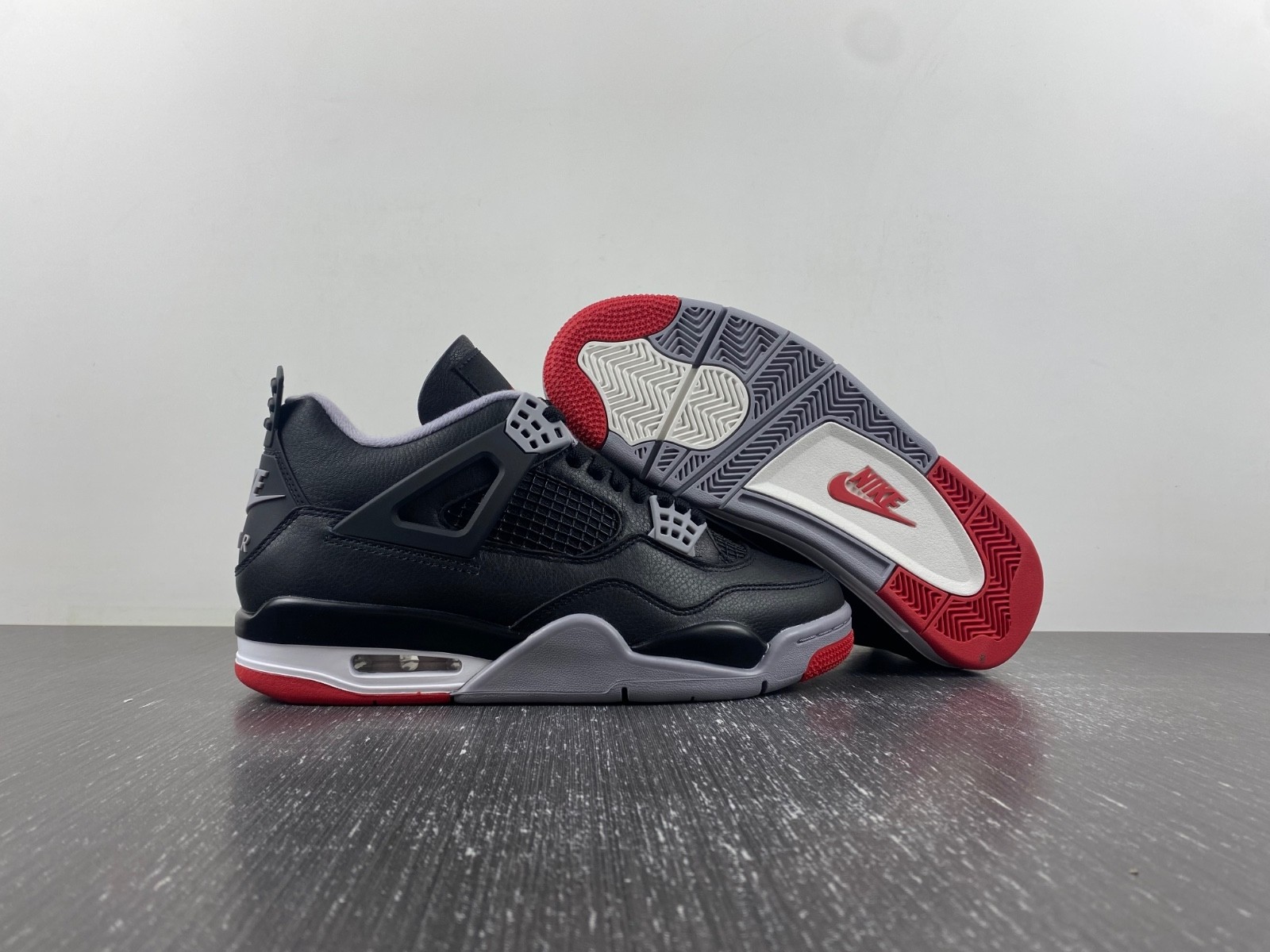 Air Jordan 4 Retro 