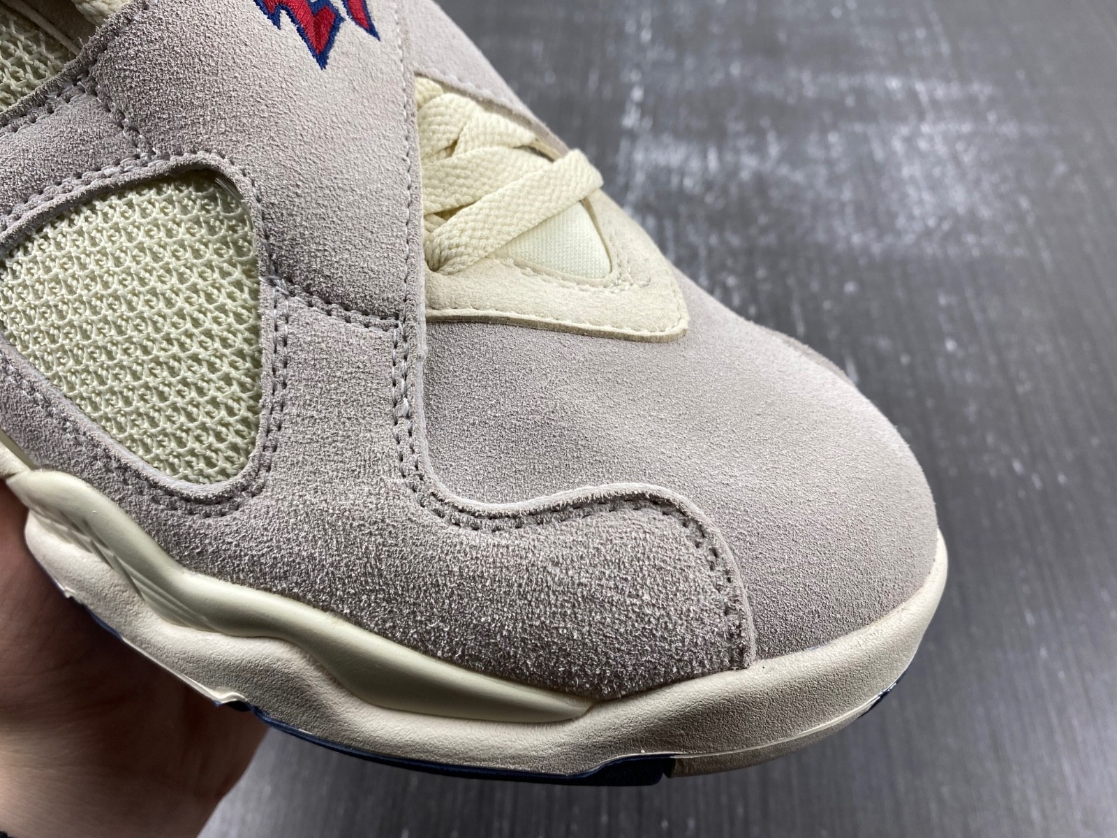 Air Jordan 8 Retro SP SoleFly Mi Casa Es Su Casa FJ2850-107