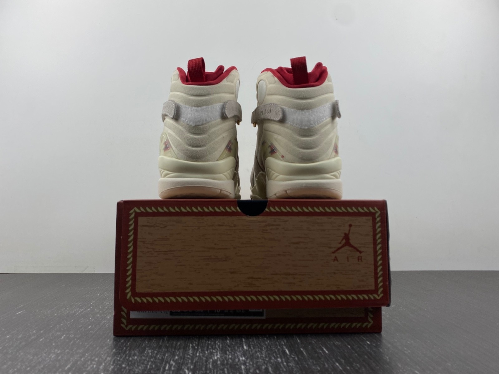 Air Jordan 8 Retro SP SoleFly Mi Casa Es Su Casa FJ2850-107