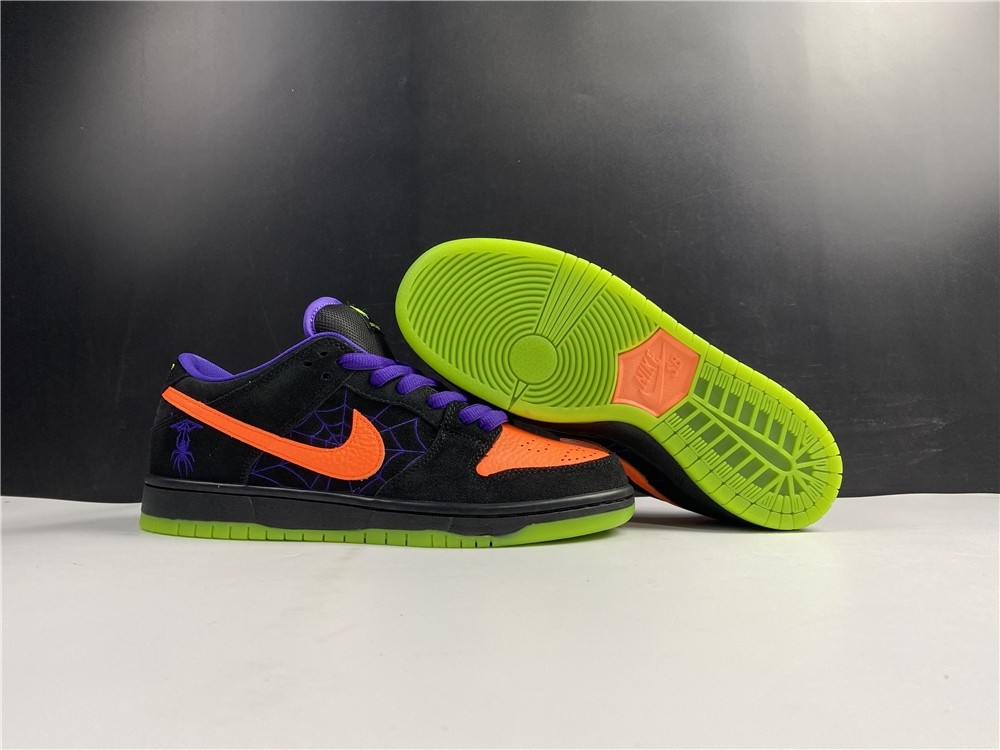Nike SB Dunk Low “Night of Mischief” BQ6817-006