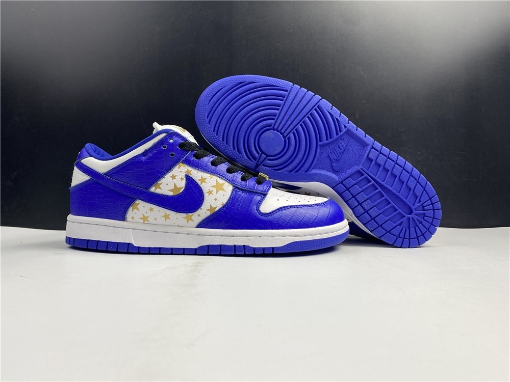 S*p*e x Nike SB Dunk Low DH3228-103