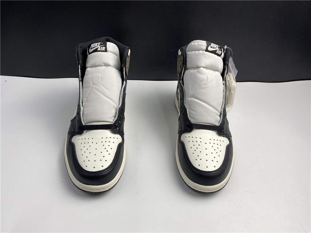 Air Jordan 1 High OG “Dark Mocha" 555088-105