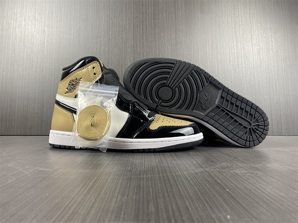 Air Jordan 1 Retro High OG NRG 