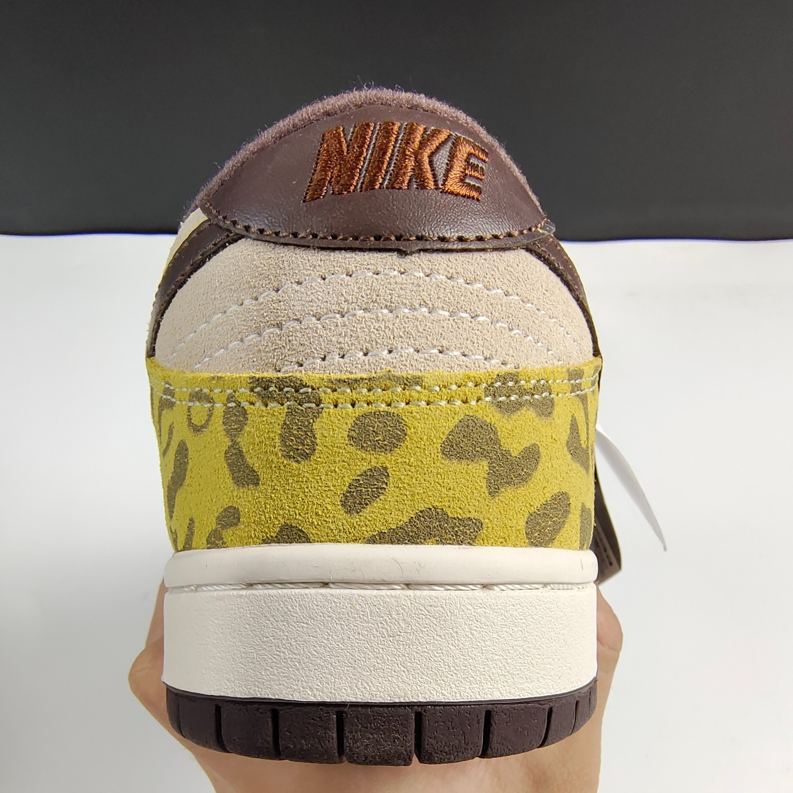 Nike Dunk Low PRM “Medium Curry”  DD1390-100-A
