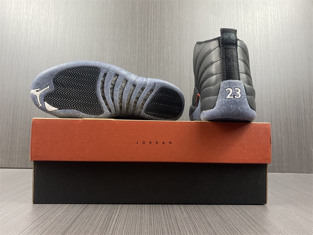 Air Jordan 12 Utility Black DC1062-006