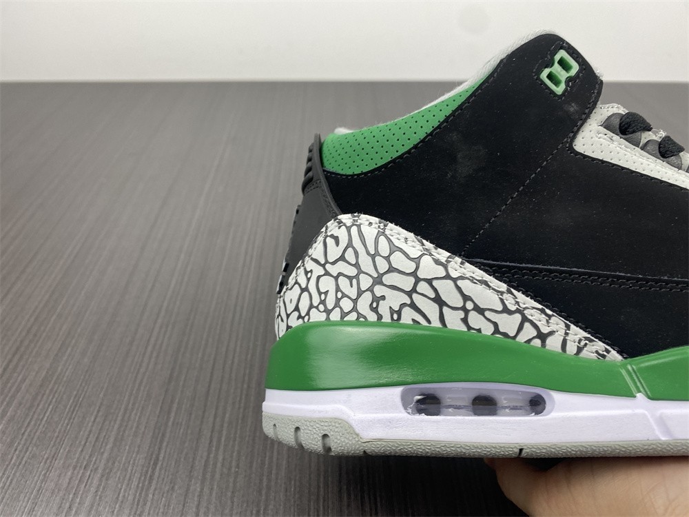 Air Jordan 3 Pine Green CT8532-030