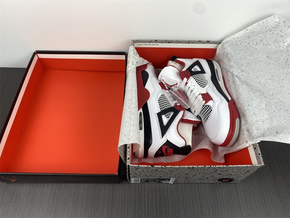 Air Jordan 4 “Fire Red”  DC7770-160