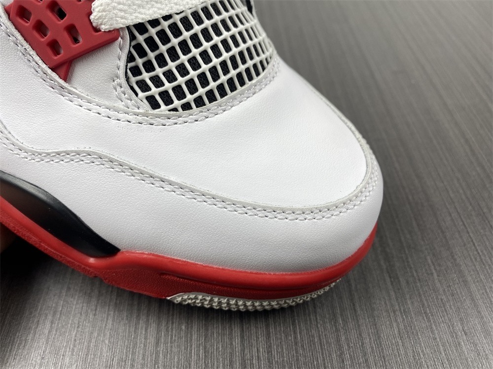 Air Jordan 4 “Fire Red”  DC7770-160