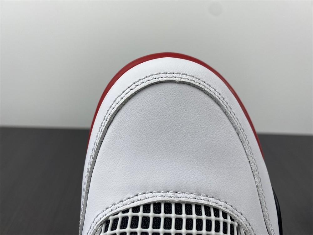 Air Jordan 4 “Fire Red”  DC7770-160