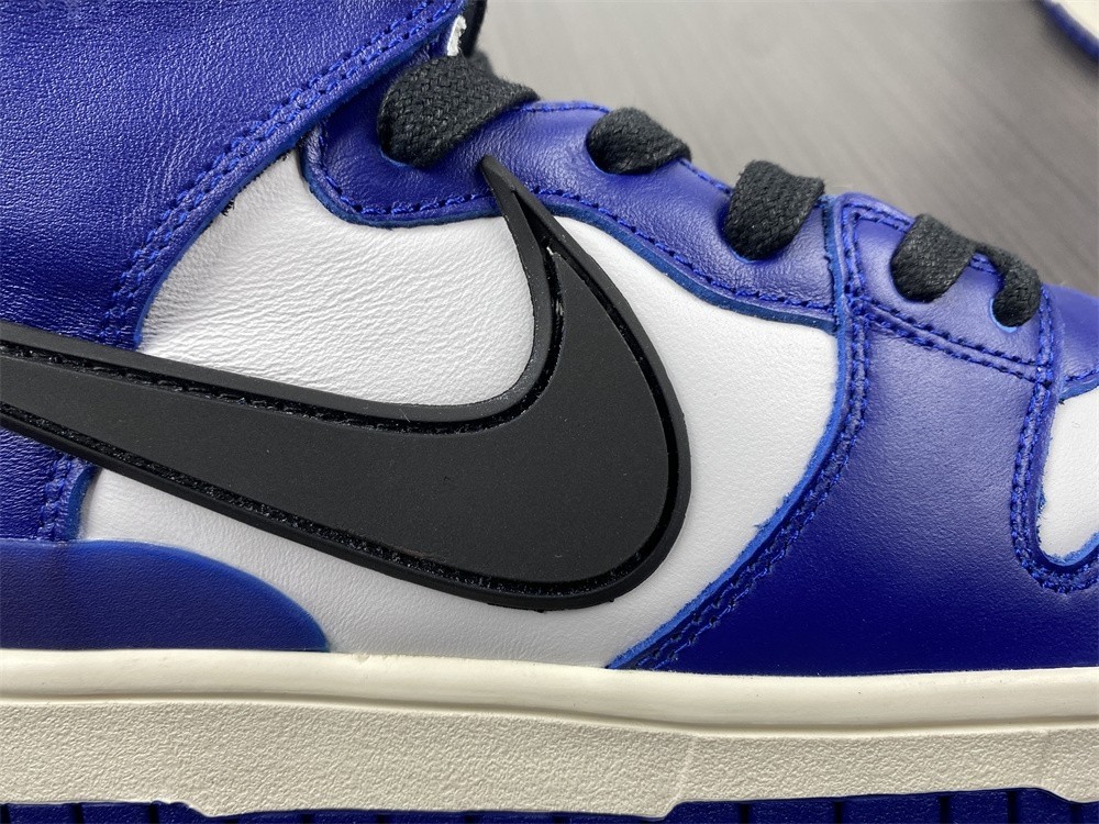 Nike Sb Dunk Hi AMBUSH CU7544-400
