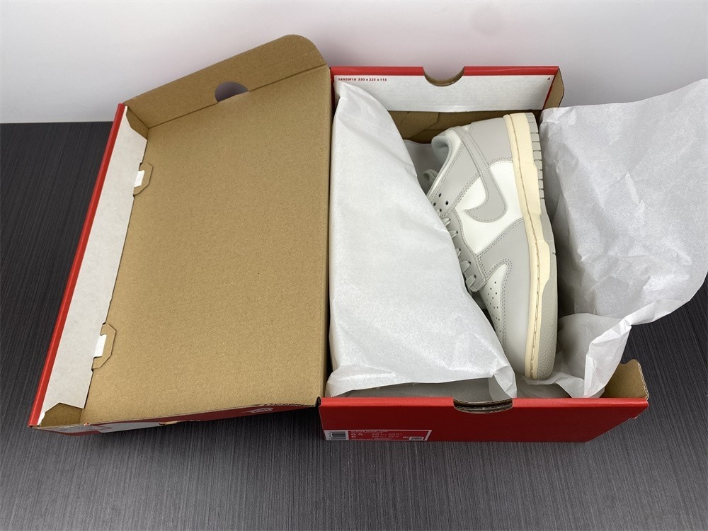 Nike Dunk Low Women "Light Bone"  DD1503-107