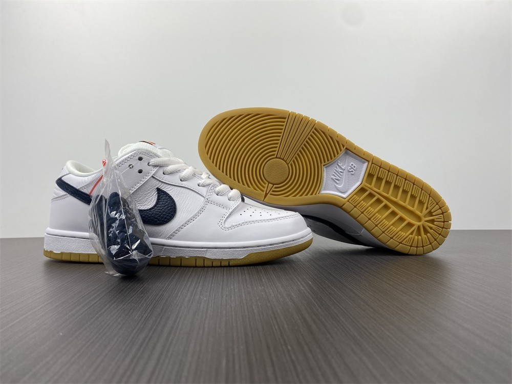 Nike SB Dunk Low “Classic Green” CZ2249-100