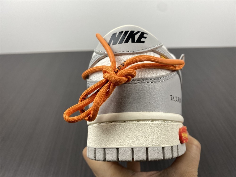 Off-White x Nike Dunk Low "The 50" No.44 DM1602-104