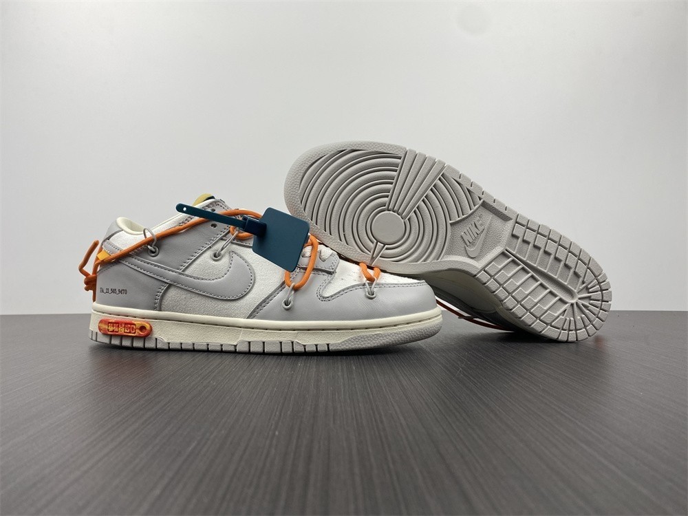 Off-White x Nike Dunk Low "The 50" No.44 DM1602-104