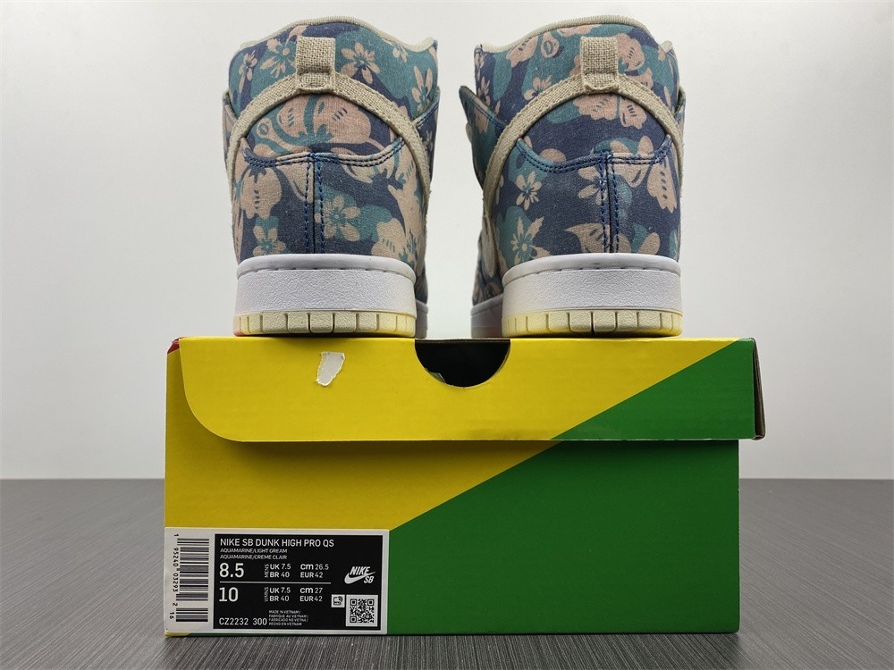 Nike SB Dunk High “Hawaii” CZ2232-300