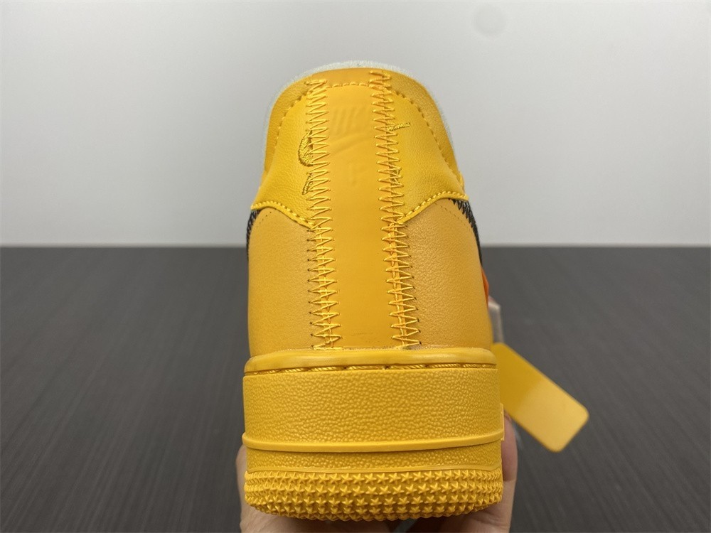 Off-White x Nike Air Force 1 Low “University Gold”  DD1876-700