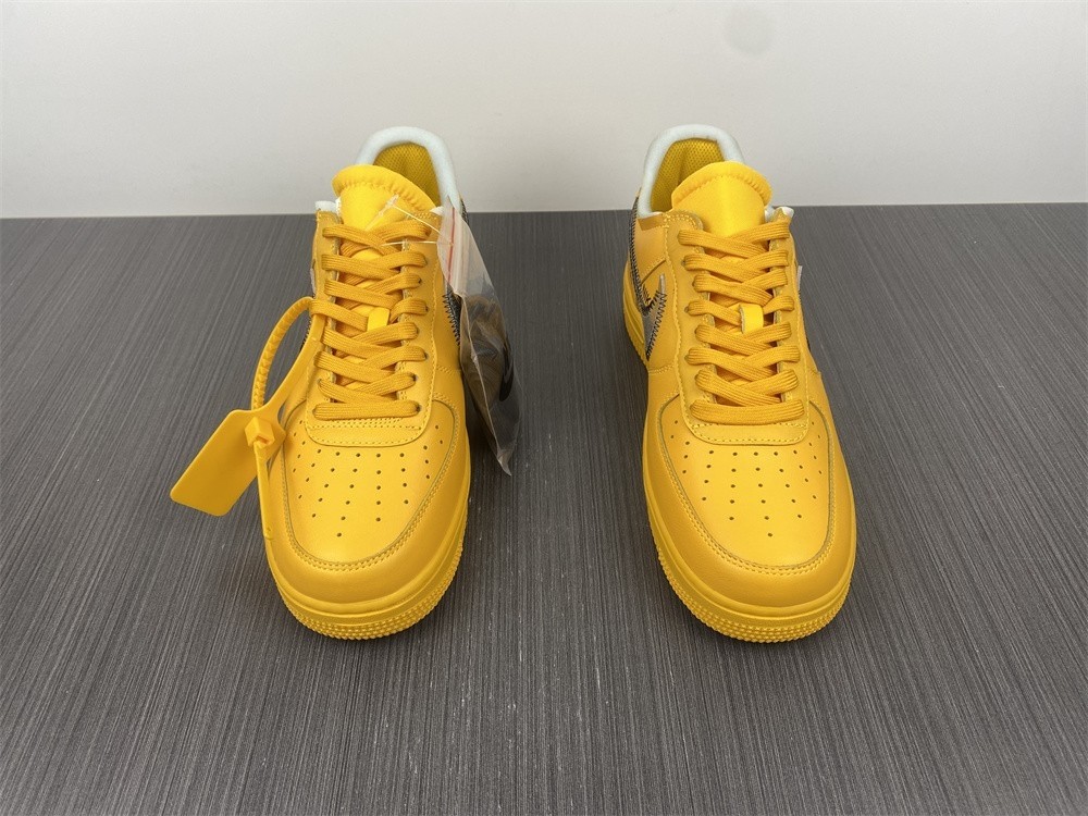 Off-White x Nike Air Force 1 Low “University Gold”  DD1876-700