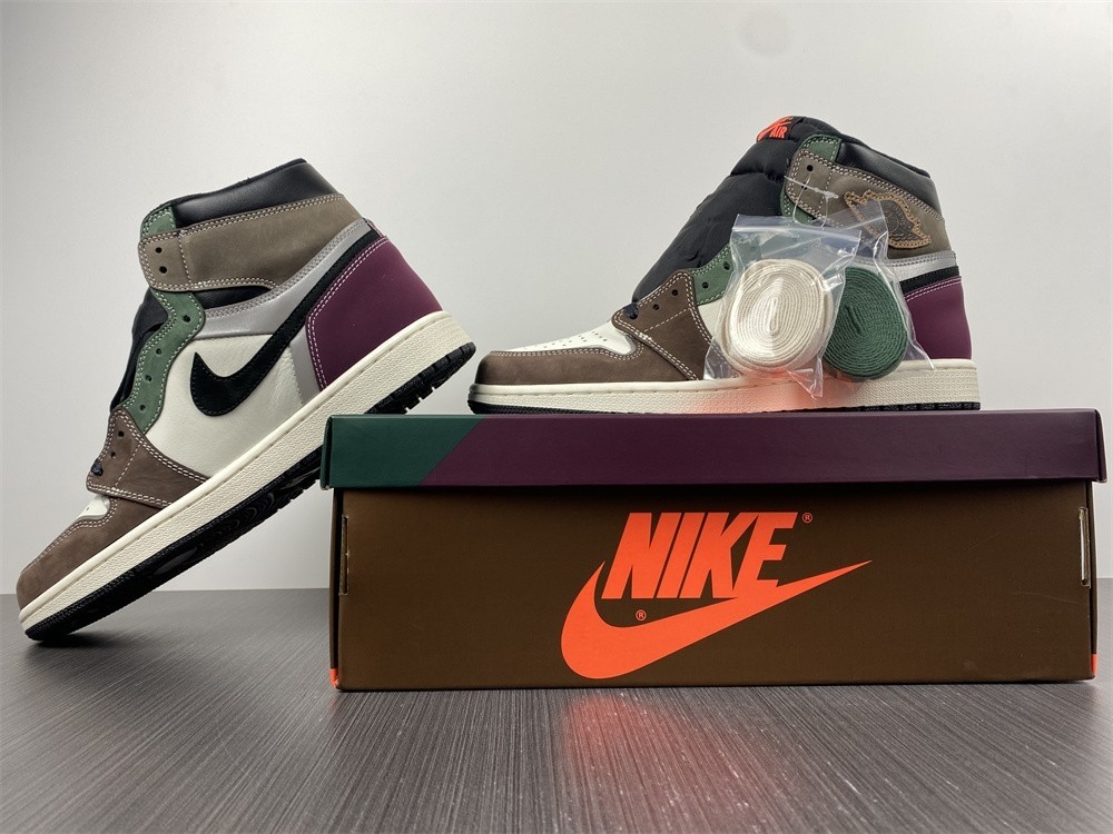Air Jordan 1 High OG “Hand Crafted” DH3097-001