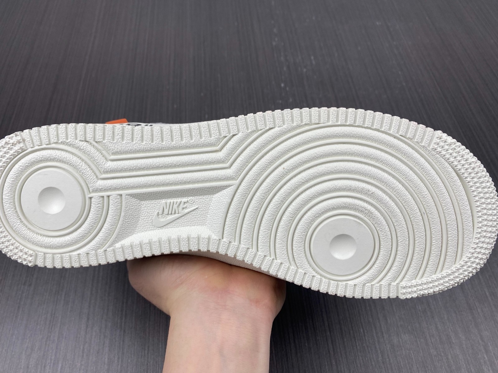 Off-White Nike Air Force 1 Low ComplexCon White AO4297-100