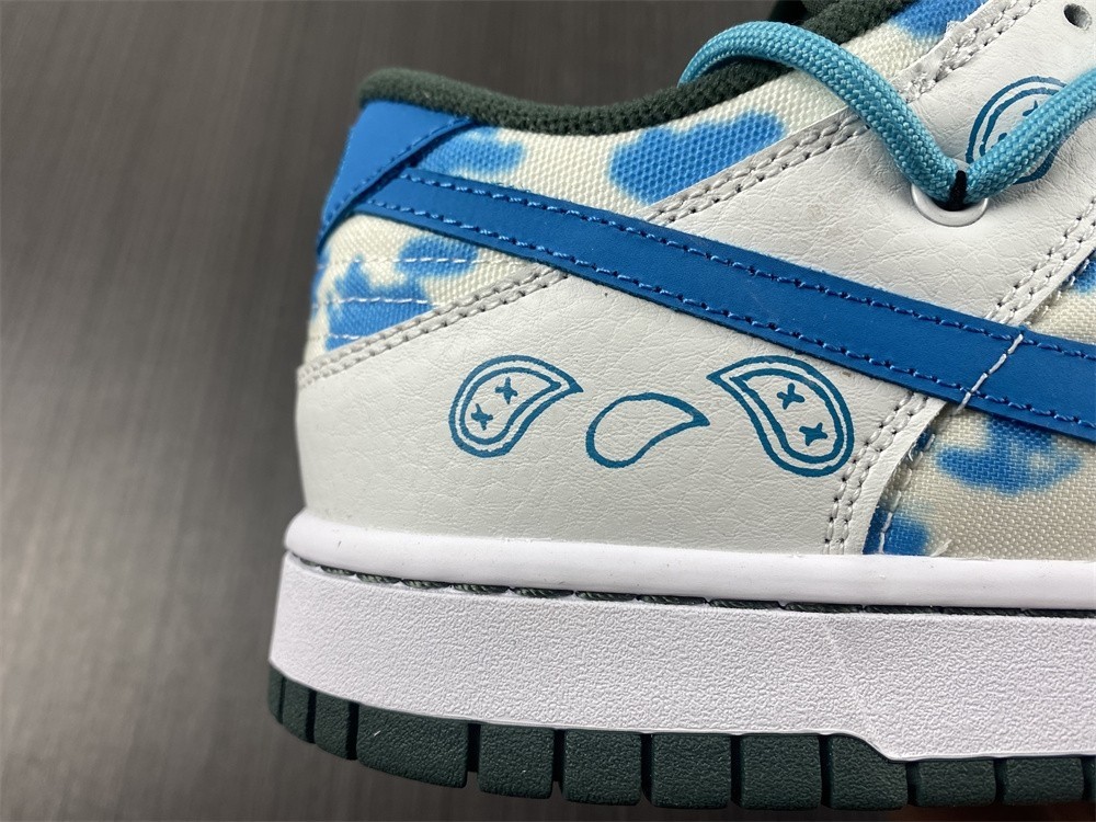 Nike Dunk Low RETRO  DH0957-100