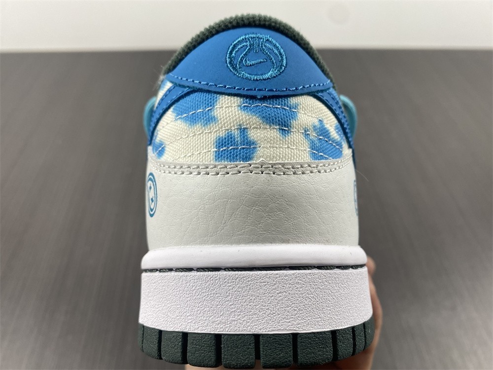 Nike Dunk Low RETRO  DH0957-100