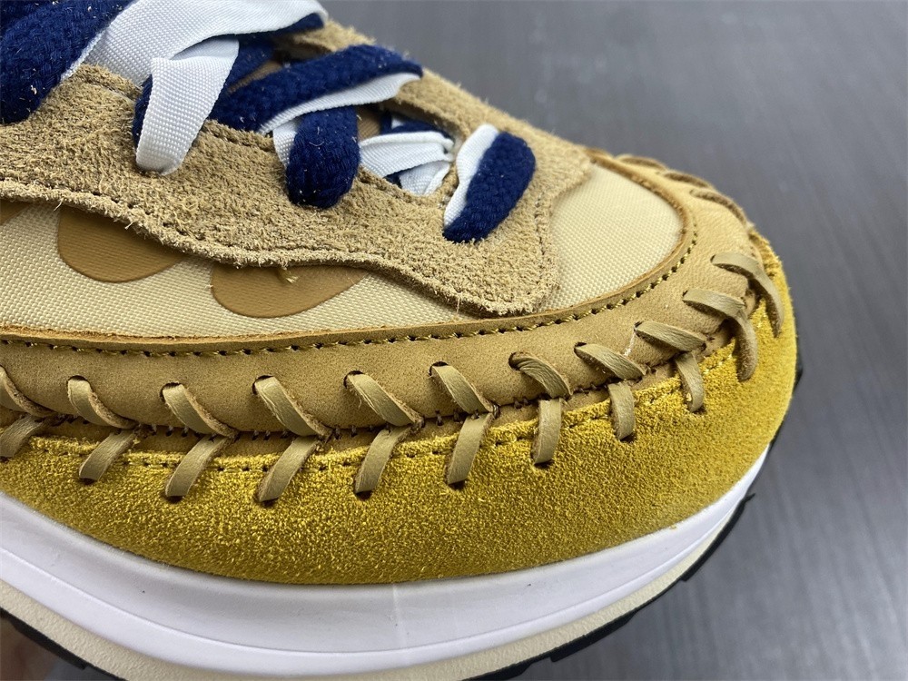 Nike Sacai x Jean Paul Gaultier x Nike VaporWaffle DH9186-200