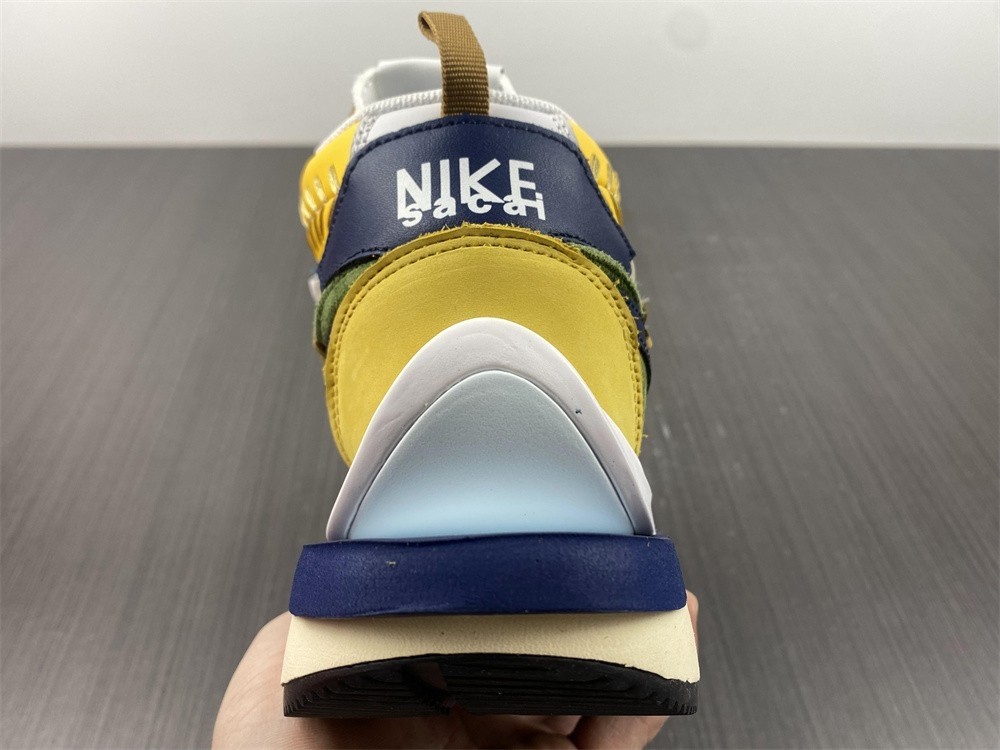 Nike Sacai x Jean Paul Gaultier x Nike VaporWaffle DH9186-200