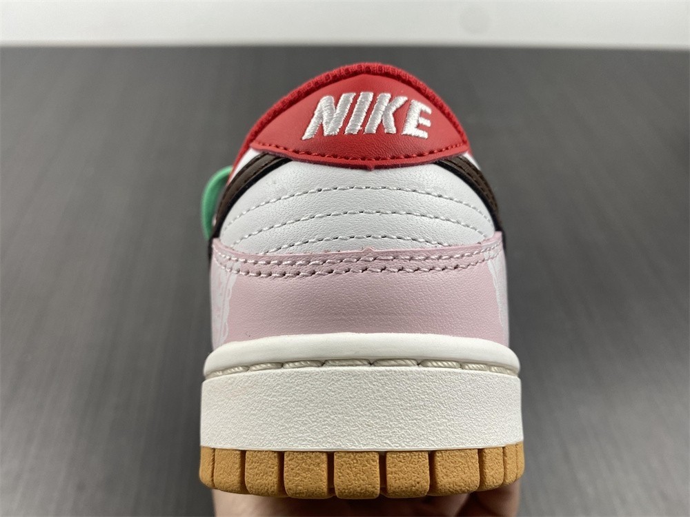 Nike Dunk Low SE FREE 99 CT2496-100
