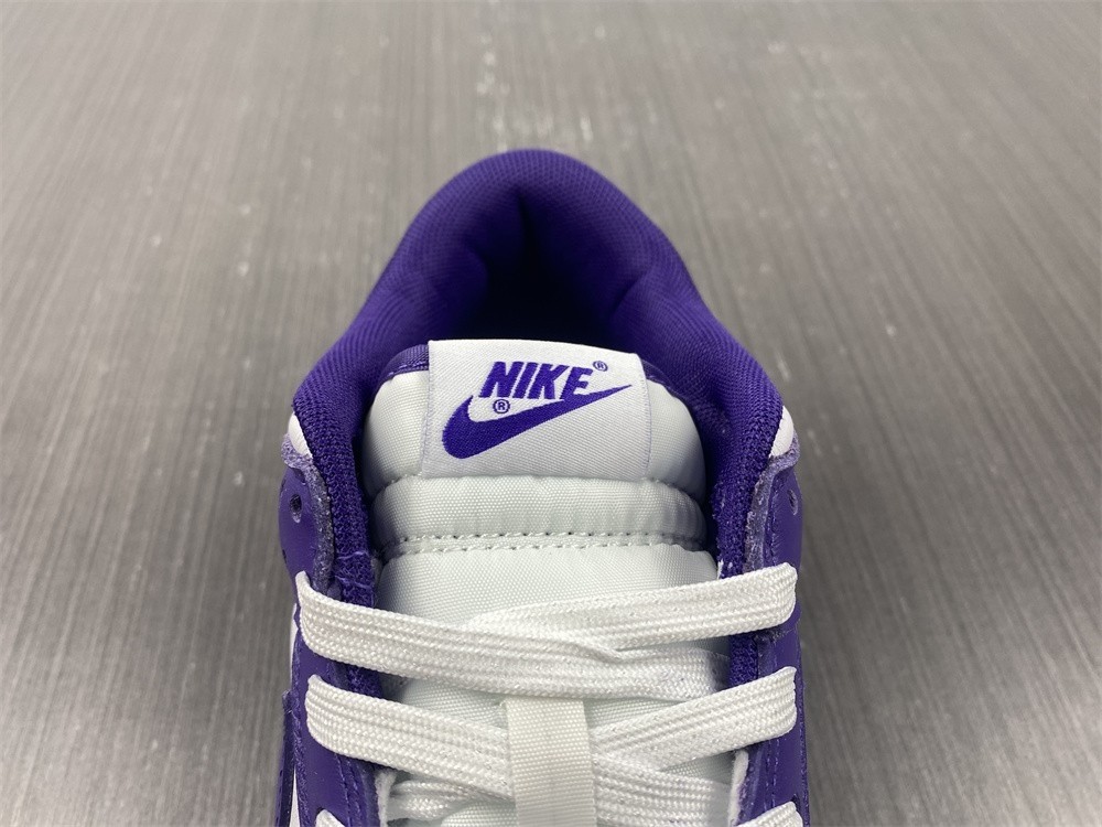 Nike Dunk Low Retro 