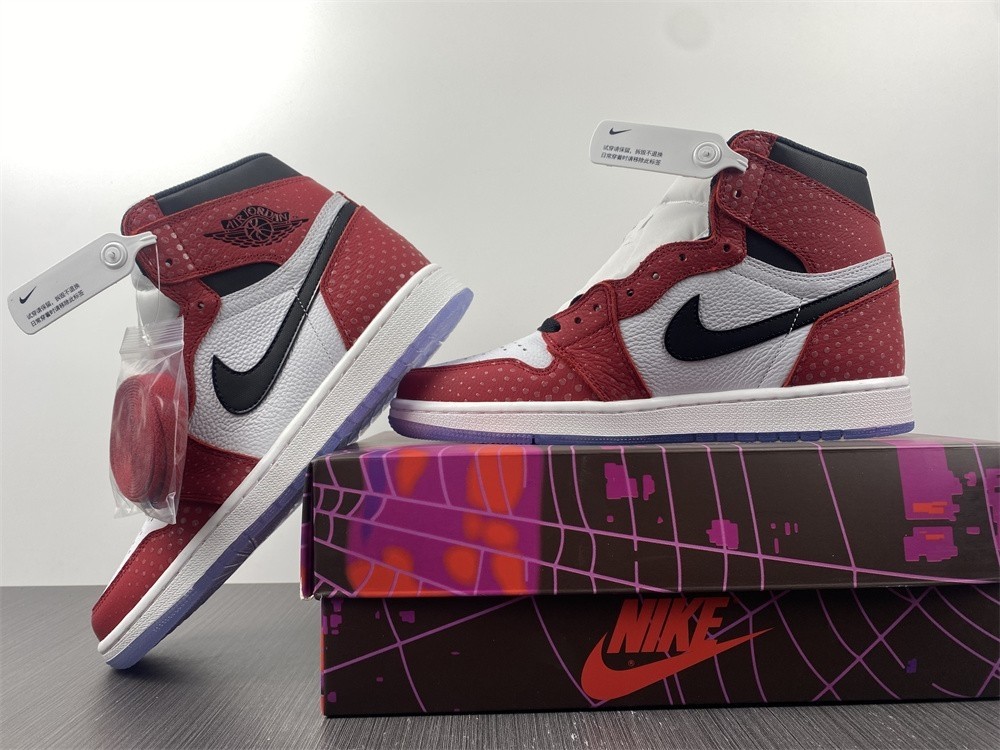 Air Jordan 1 Chicago Crystal Clear Sole 555088-602