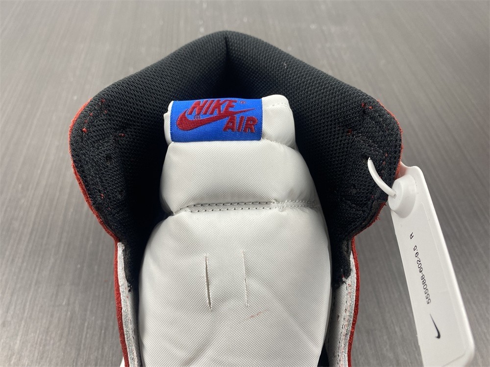 Air Jordan 1 Chicago Crystal Clear Sole 555088-602