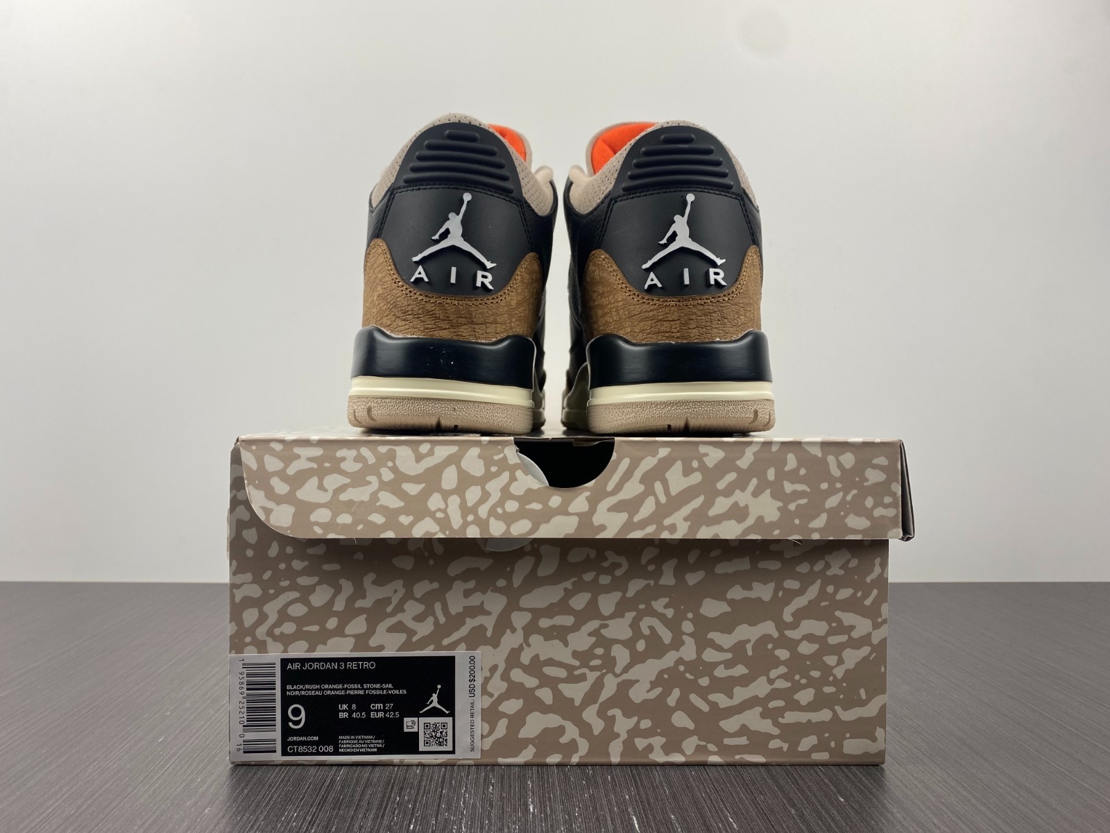 Air Jordan 3 Desert Cement CT8532-008