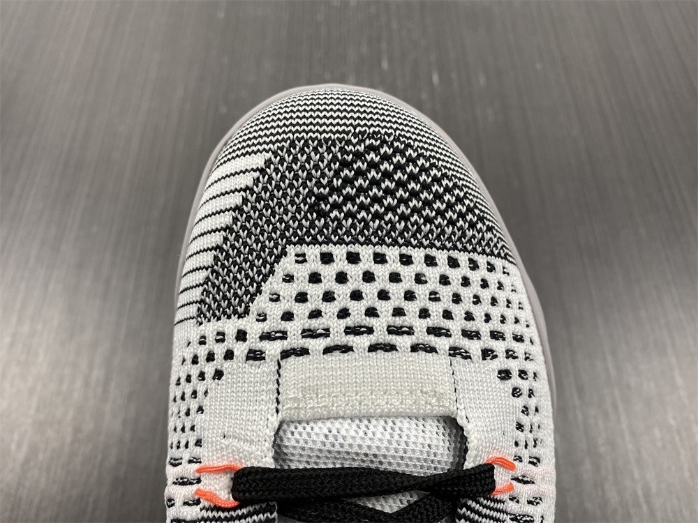 Nike Zoom Kobe IX 641714-100