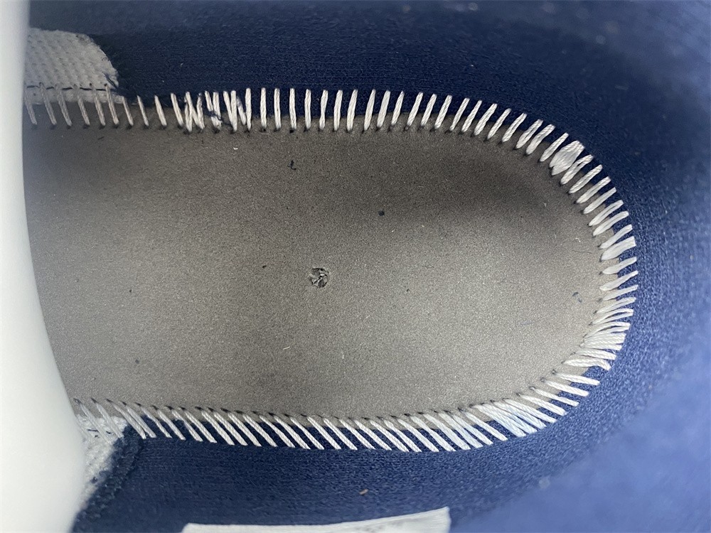 Air Jordan 11 Retro Low Georgetown - 528895-007