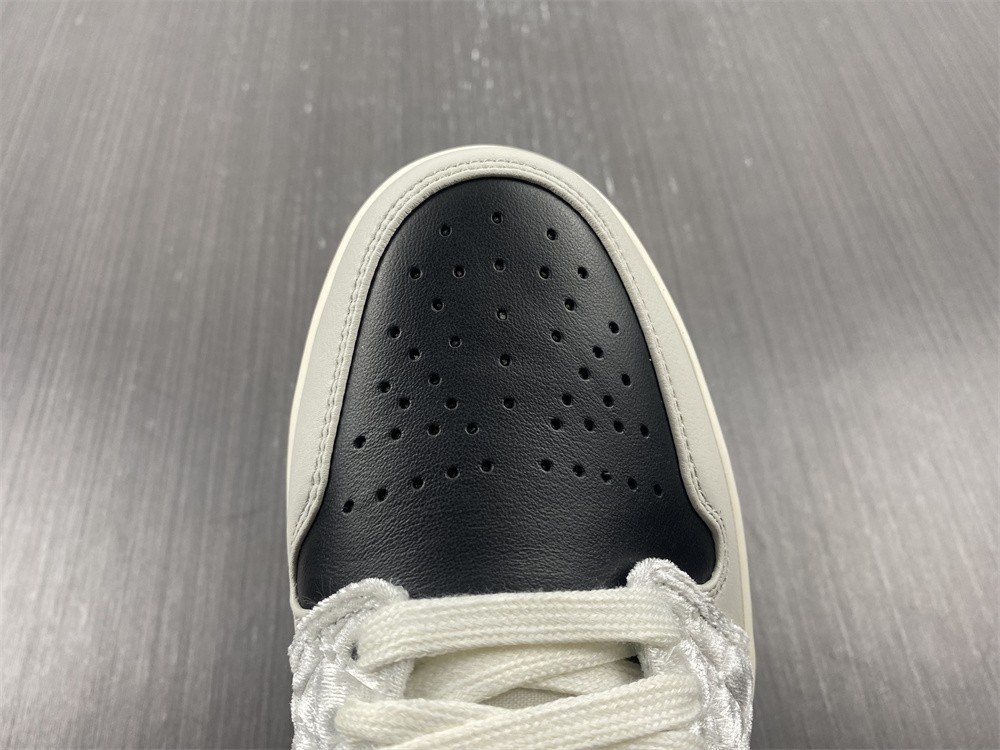 Air Jordan 1 Low Beaded Swoosh DV1762-001