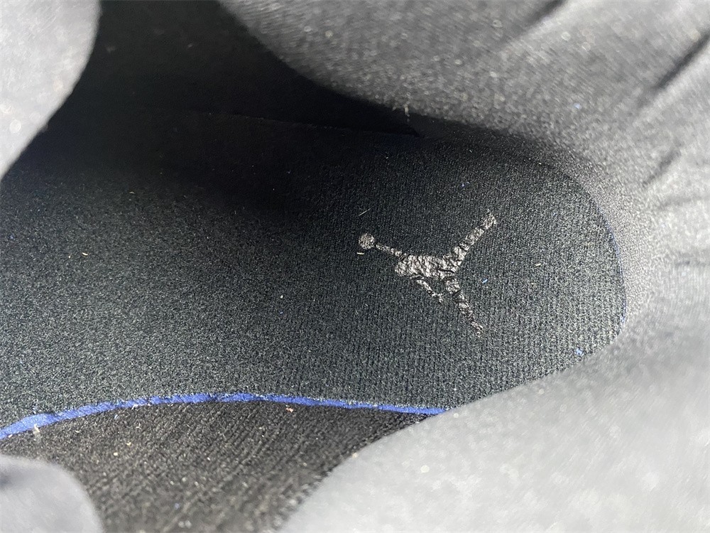Air Jordan 13 Retro Cap and Gown - 414571-012