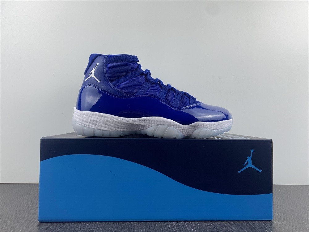 Air Jordan 11 retro high Midnight NAVY white AT7802-115