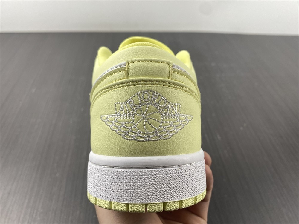 Air Jordan 1 Low "White/Lemonade" DC0774-007