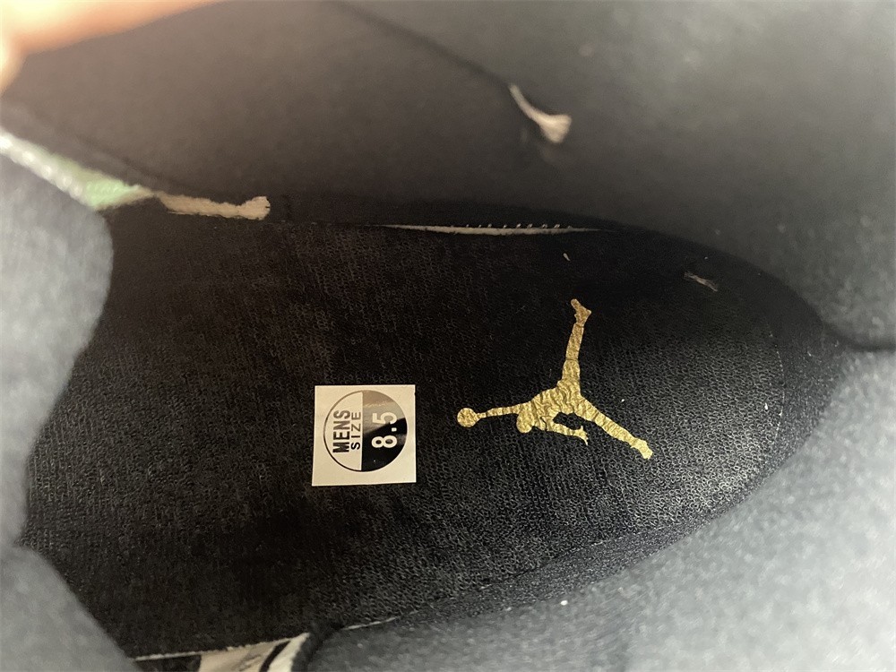 Air Jordan 11 Platinum Tint 378037-016