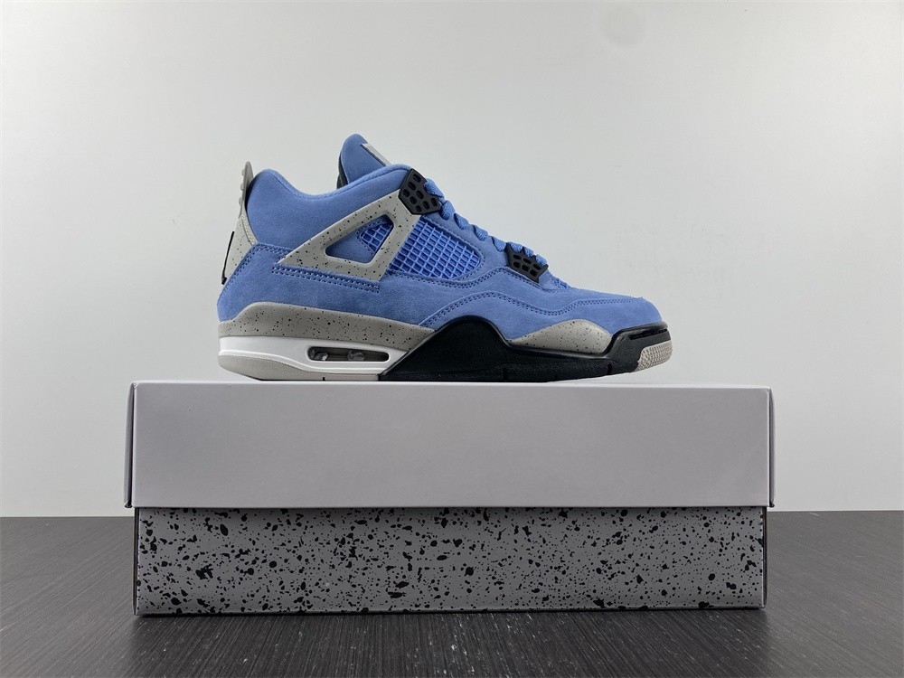 Air Jordan 4 SE “University Blue” CT8527-400