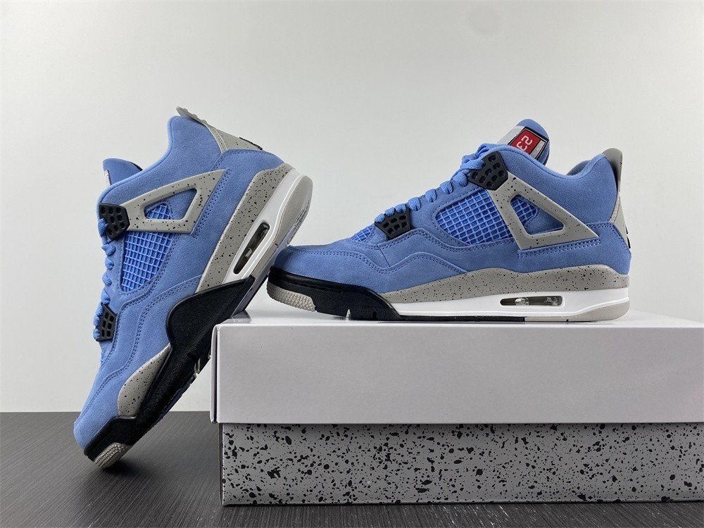 Air Jordan 4 SE “University Blue” CT8527-400
