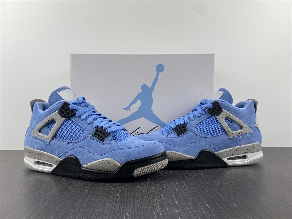 Air Jordan 4 SE “University Blue” CT8527-400