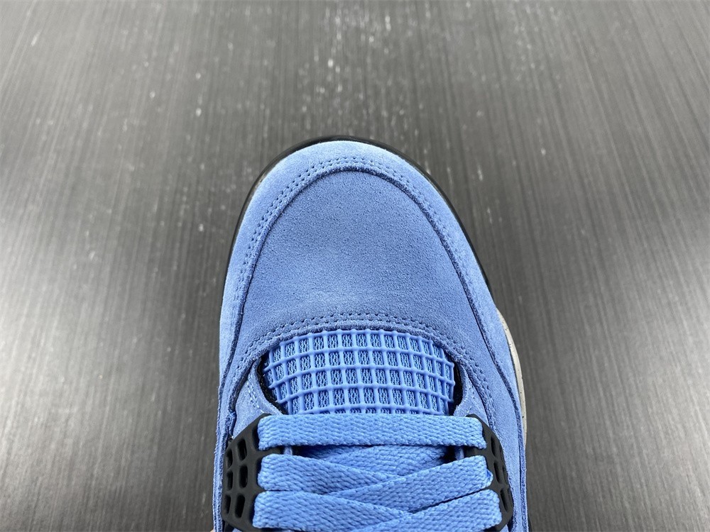 Air Jordan 4 SE “University Blue” CT8527-400