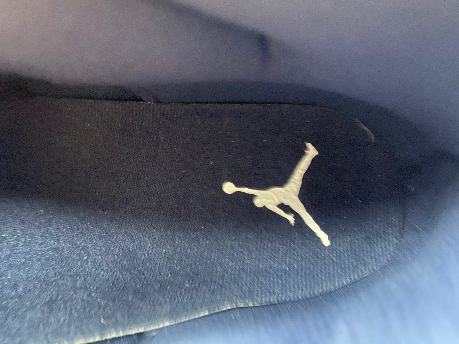 Air Jordan 11 Midnight Navy Metallic Silver White AR0715-441