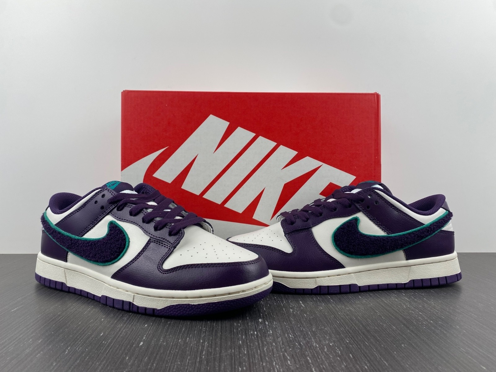 Nike Dunk Low Chenille Swoosh DQ7683-100